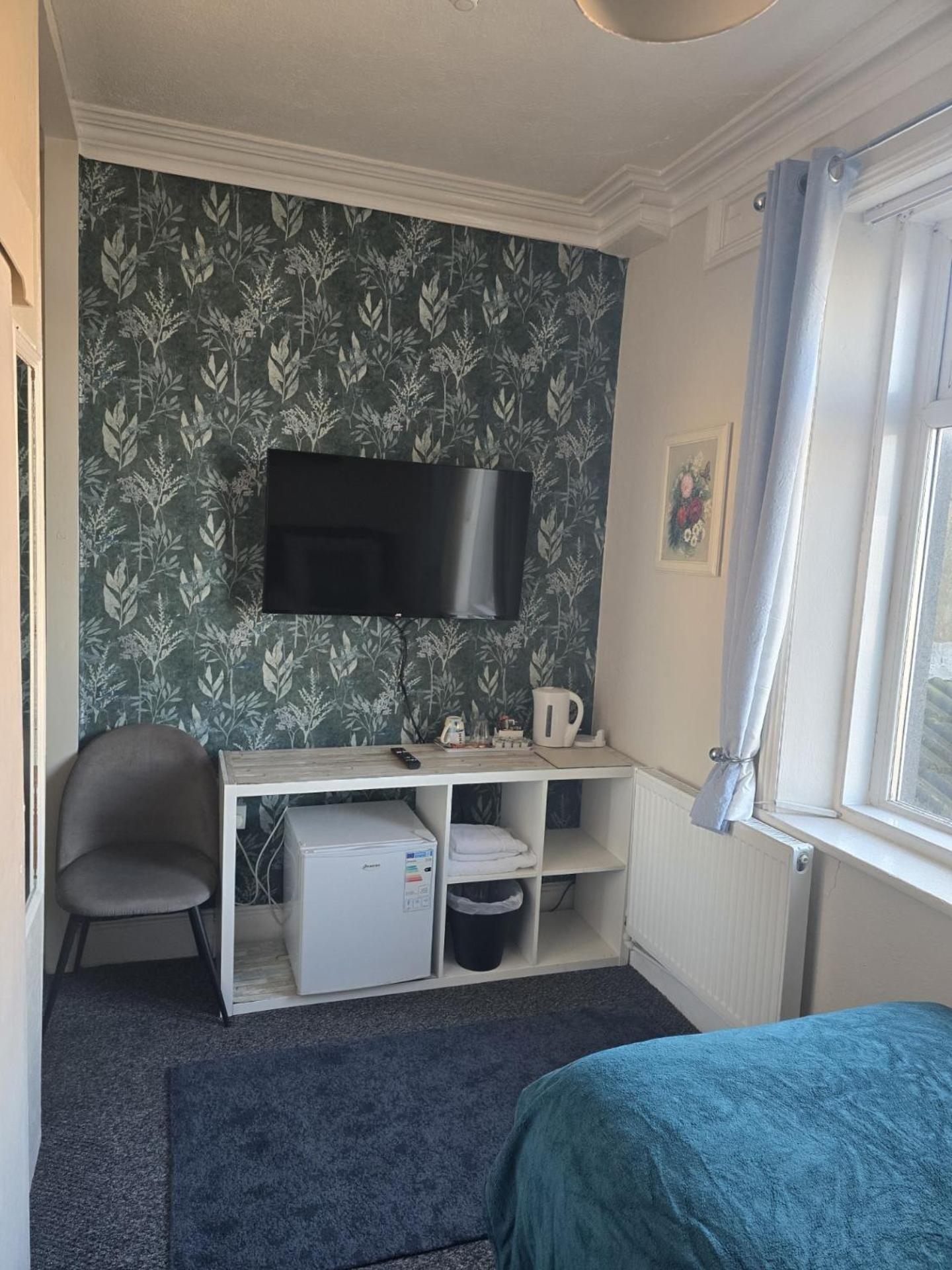 Maydene Hotel — Photos 1